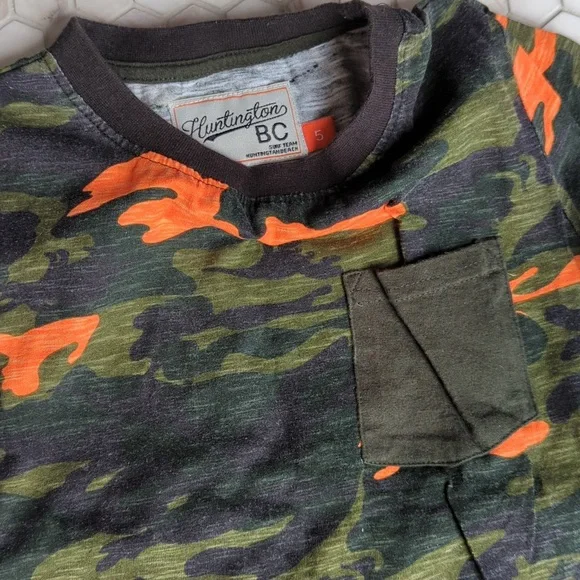 Lot of five boys short sleeve tops size 5T - Picture 6 of 7